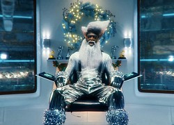 Lil Nas X hoá thân thành ông già Noel ở tương lai năm 2220 trong MV "Holiday"