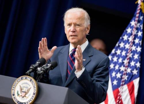 Ông Biden kêu gọi 'hành động khẩn cấp' chống COVID-19