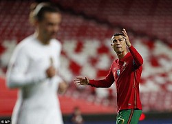 Tuyển Đức vô tình hưởng lợi lớn, Ronaldo thành cựu vương