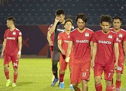 V-League nhộn nhịp "đi chợ", sao HAGL... lặng im