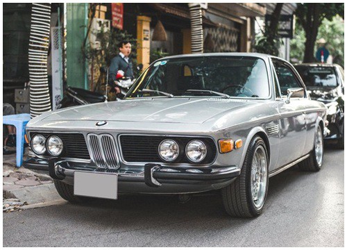 BMW 2800CS gần 50 năm tuổi khoe dáng trên đường phố Hà Nội