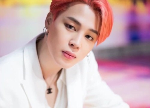 Cách lên highnote đặc biệt của Jimin trên sân khấu BBMA 2018 khiến fan vừa thương vừa cười 'té ghế'