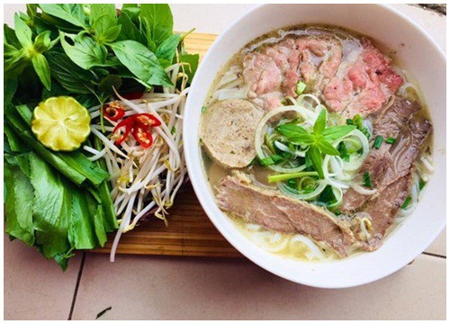 Cách nấu phở nạm bò thơm lừng, hấp dẫn