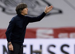 Joachim Low được đảm bảo tương lai sau trận thua 0-6