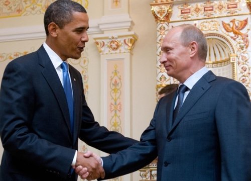 Obama hé lộ từng bị Putin 'trút giận' trong 45 phút