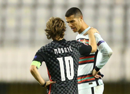 Ronaldo bị chế nhạo sau khi thành cựu vương UEFA Nations League