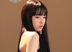 Sau "tóc mái tiền tỷ" của Lisa (BLACKPINK), xuất hiện nữ idol gây sốt vì tóc mái: Thuộc girlgroup đẹp đến mức át báu vật nhà SM?