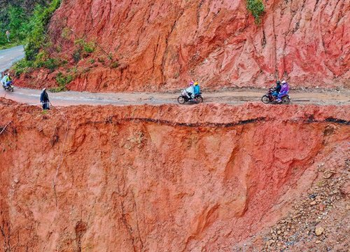 10 km ở Quảng Ngãi có 76 điểm lở núi nguy hiểm