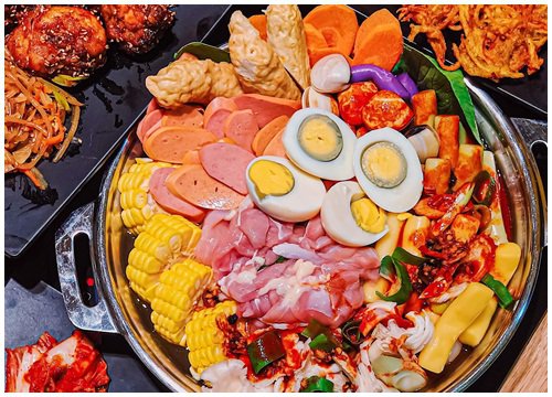 Buffet Hàn chuẩn vị và ẩm thực trời Âu ngon mê li với steak, pasta cùng không gian lãng mạ