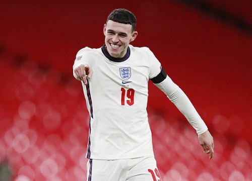 Fan phát cuồng vì cú giật gót của Phil Foden