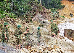 Sớm thông tuyến giao thông, ổn định đời sống sau mưa, bão