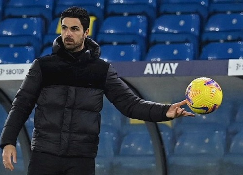 Arsenal thoát thua Leeds, HLV Arteta mắng tội đồ Pepe không tiếc lời