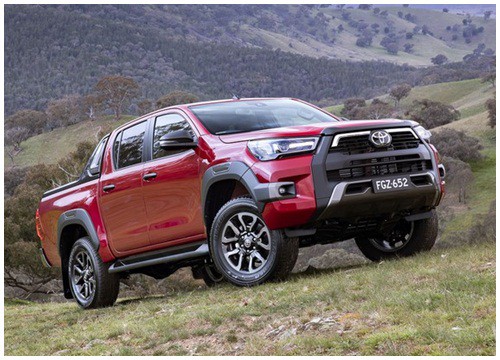 Bán tải Toyota Hilux 'lãnh án' triệu hồi vì... thiếu nhãn mác