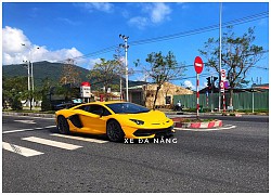 Cận cảnh siêu phẩm Lamborghini Aventador SVJ vừa "cập bến" Việt Nam