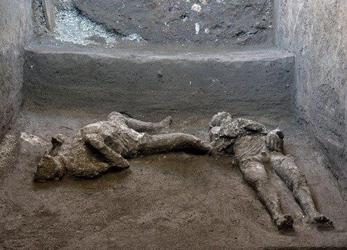 Phát hiện xác nô lệ và chủ nhân nguyên vẹn ở thành phố La Mã cổ đại Pompeii