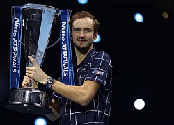 Medvedev vô địch ATP Finals, 1 tháng thần kỳ "hủy diệt" Top 10 làng tennis