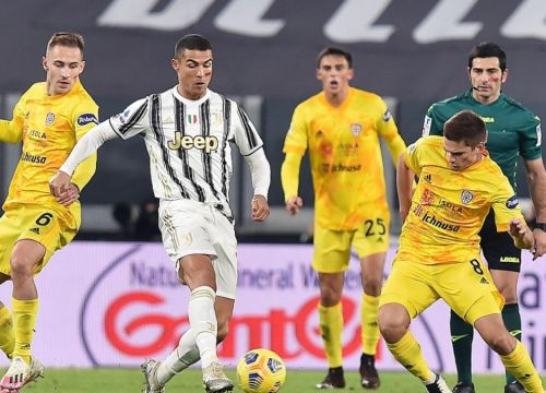 Ronaldo lập cú đúp, Juventus trở lại cuộc đua vô địch Serie A