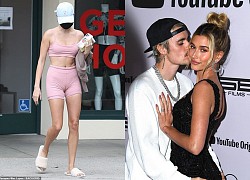 Justin Bieber hôn vợ thắm thiết, Hailey Baldwin ăn mặc "mát mẻ" sau sự cố lộ vùng nhạy cảm