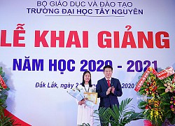 Tân thủ khoa Trường Đại học Tây Nguyên là nữ sinh viên ngành y