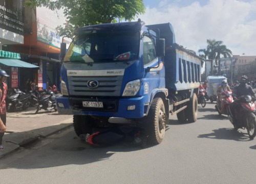 Vụ cô gái dừng đèn đỏ bị xe tải tông tử vong: Tài xế khai chạy nhanh để được nhiều chuyến hàng