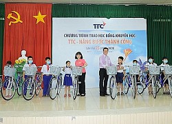 35 năm trao học bổng khuyến học "TTC Nâng bước thành công"