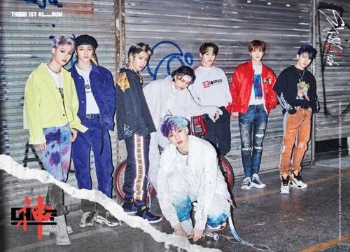 "Back Door" của Stray Kids lọt top "10 ca khúc hay nhất năm 2020" do TIME bình chọn