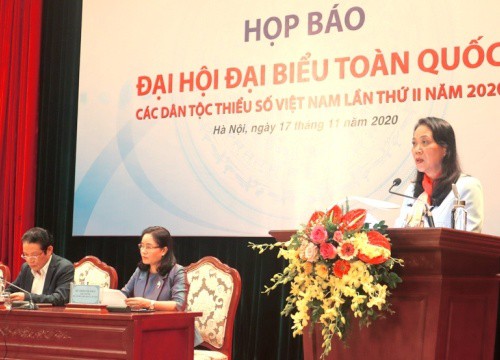 Các dân tộc phát huy nội lực cùng phát triển