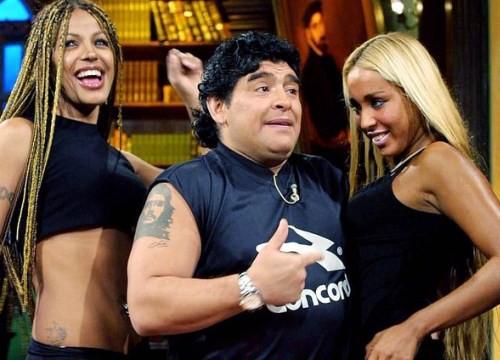 Cuộc đời đối lập của Maradona