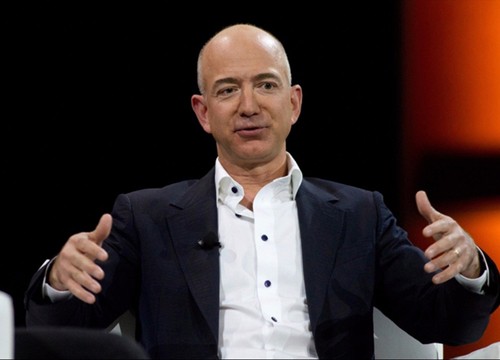 Jeff Bezos công khai địa chỉ email