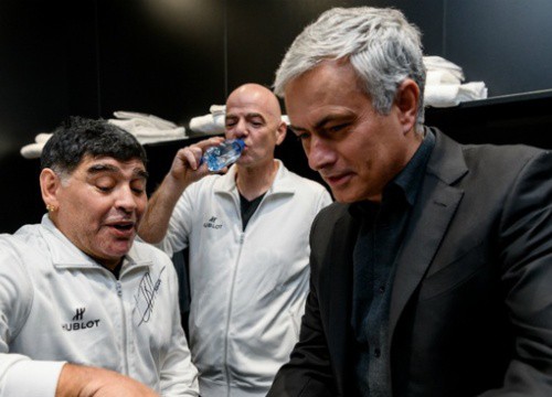 Mourinho: 'Maradona nói tôi là người giỏi nhất'