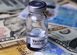 Anh bị chỉ trích 'vội vàng' phê duyệt vaccine Pfizer