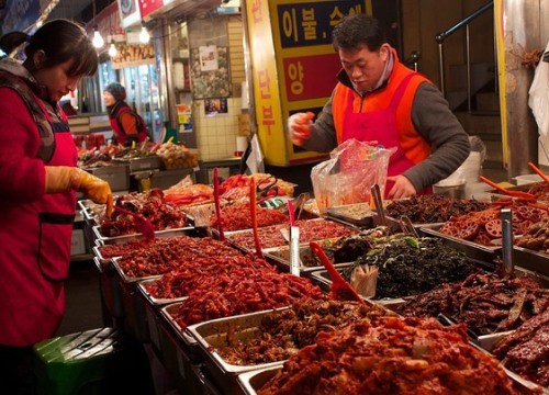 Dân Trung - Hàn đấu khẩu vì kimchi