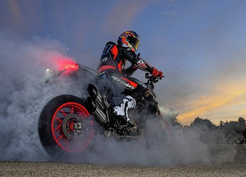 Ducati Monster thế hệ mới được ra mắt