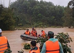 Lâm Đồng: Tích cực tìm kiếm người mất tích do bị nước lũ cuốn