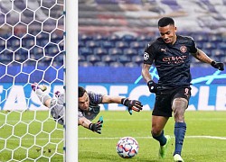 Man City "giúp" Porto đi tiếp, HLV Guardiola nhắc tới "sự giả tạo"