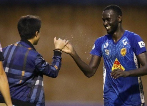 Những "cái phao" ở V-League và hệ lụy khôn lường