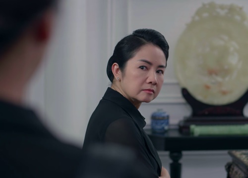 Hướng dương ngược nắng Tập 7: Đối mặt với bà Bạch Cúc (NSND Thu Hà), Minh (Thu Trang) thể hiện khí chất ngút trời - Phim Việt - Việt Giải Trí