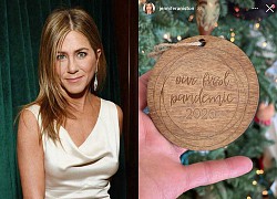 Jennifer Aniston bị chỉ trích vì món phụ kiện trang trí liên quan đến Covid-19