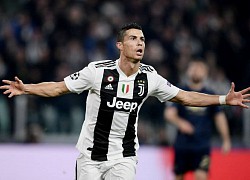 Khi Ronaldo lạc vào thế giới của những 'ông già'