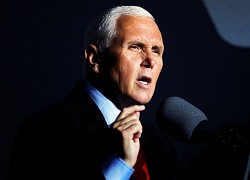 Nỗi khó xử của Mike Pence