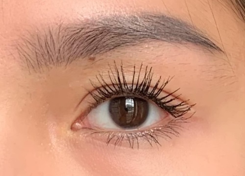 Review chi tiết 8 cây mascara đã dùng, cô thợ makeup "ghim" cả những loại dành riêng cho các nàng thích mi dày