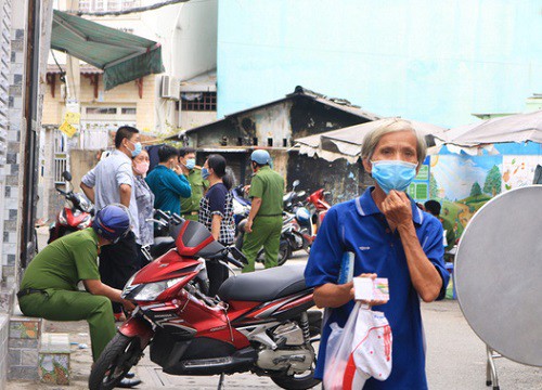 'Rồi một ngày, con mới hiểu điều cha nói'