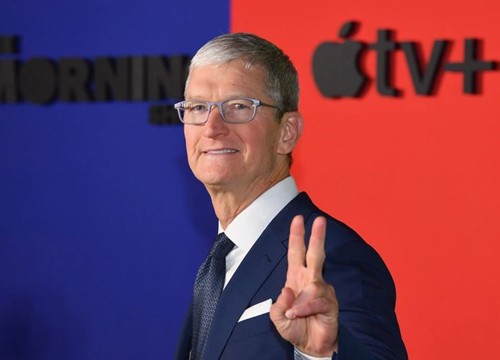 Tim Cook 'đáp trả' Mark Zuckerberg