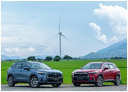 Toyota Corolla Cross 1.8 HV: Mẫu ô tô đưa xe hybrid tới gần hơn với người Việt