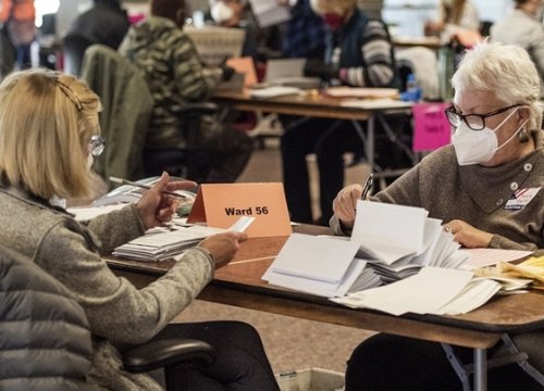 Trump yêu cầu Tòa án Tối cao loại phiếu bầu ở Wisconsin