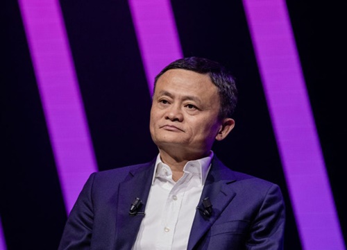 2 tháng bão táp trong cuộc đời Jack Ma: Tài sản bốc hơi 11 tỷ USD chỉ vì 1 lần vạ miệng