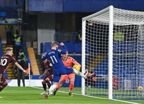 Chelsea thắng Leeds, nhưng Timo Werner lại "tấu hài" một cách khó tin