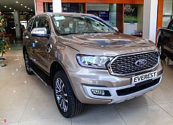 Chi tiết Ford Everest Titanium 2021 vừa được nhập về đại lý