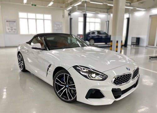 Doanh nhân Phạm Trần Nhật Minh đăng hình cùng BMW Z4 gây xôn xao: Tân binh mới gia nhập bộ sưu siêu xe, xe sang trăm tỷ?