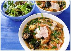 Thưởng thức loạt món ăn vặt trong chuyến food tour Hải Phòng